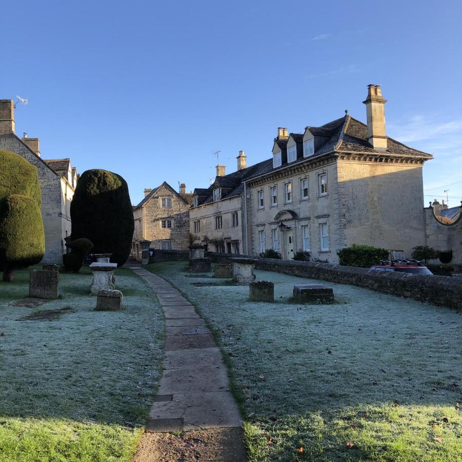 Cotswold Lodge Painswick Exterior photo